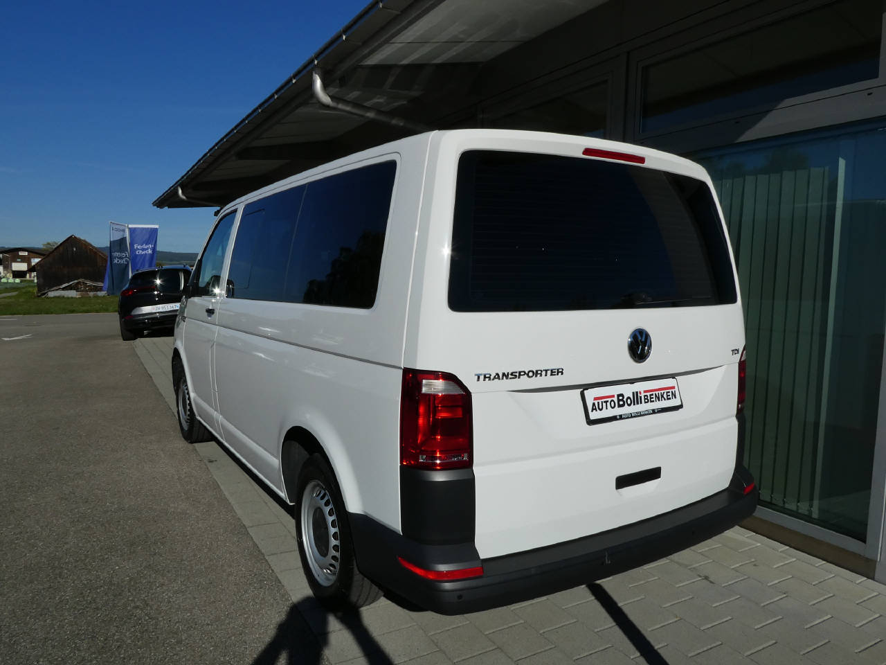 VW T6 Kombi 3000 2.0 TDI 102 Entry-image-5
