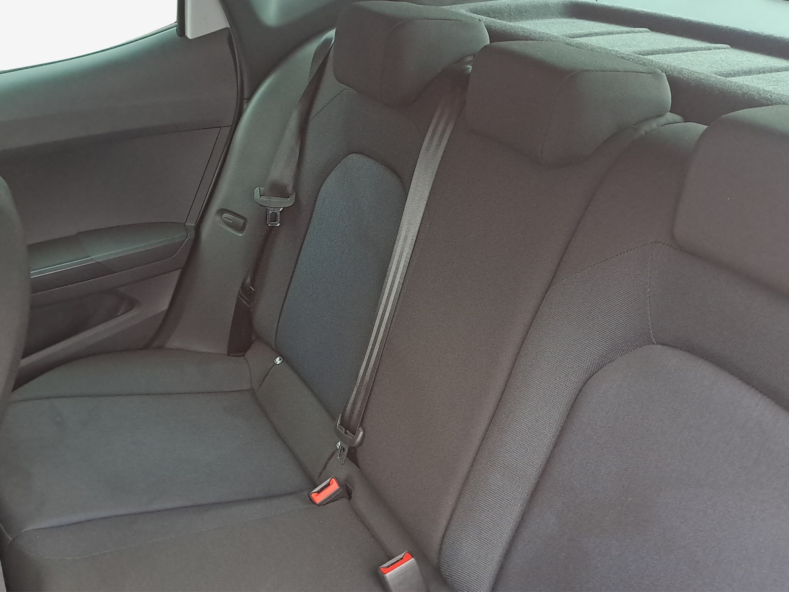 SEAT Arona 1.0 TSI Eco FR DSG-image-11