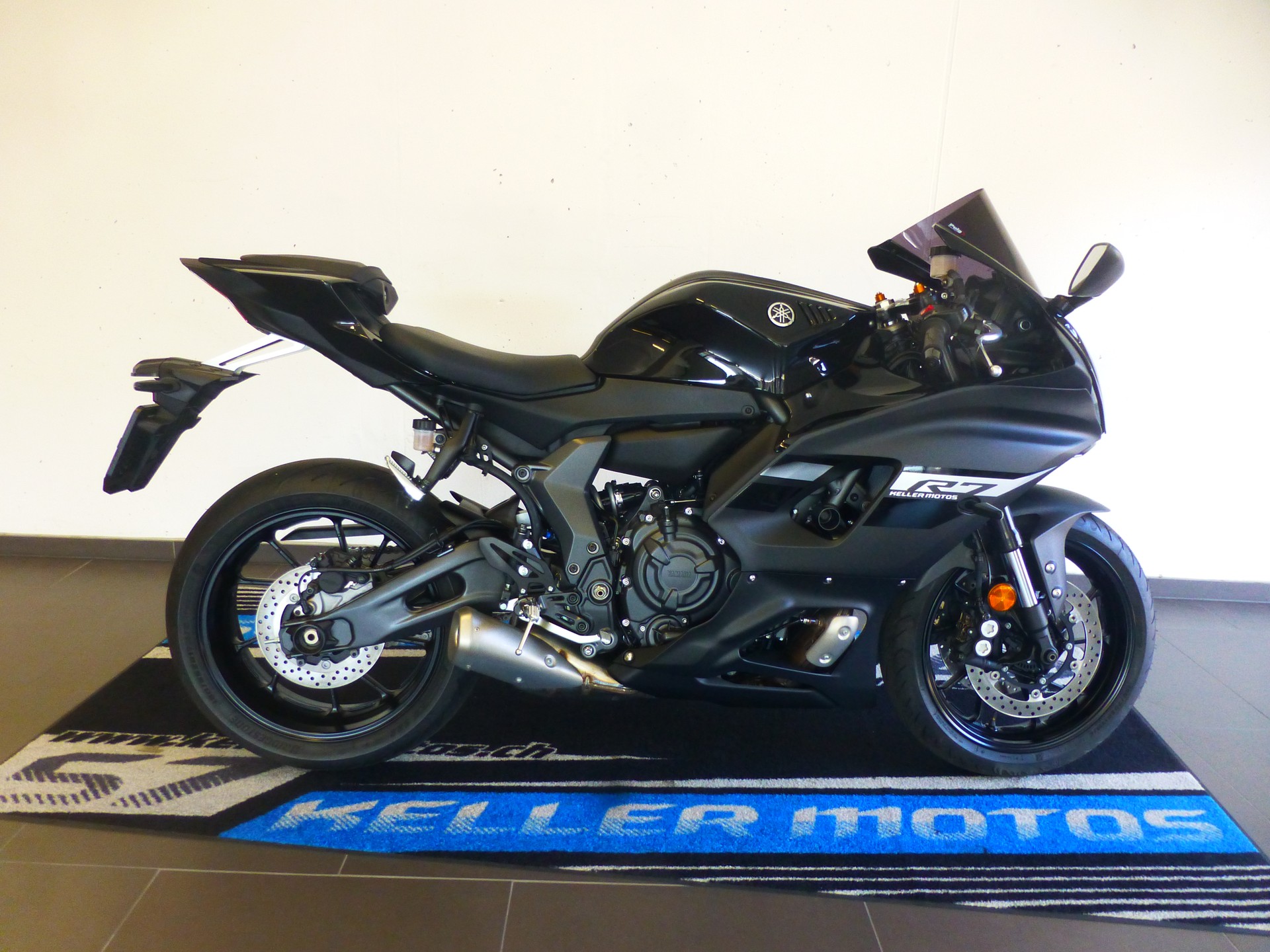 YAMAHA YZF-R7 (35kW)