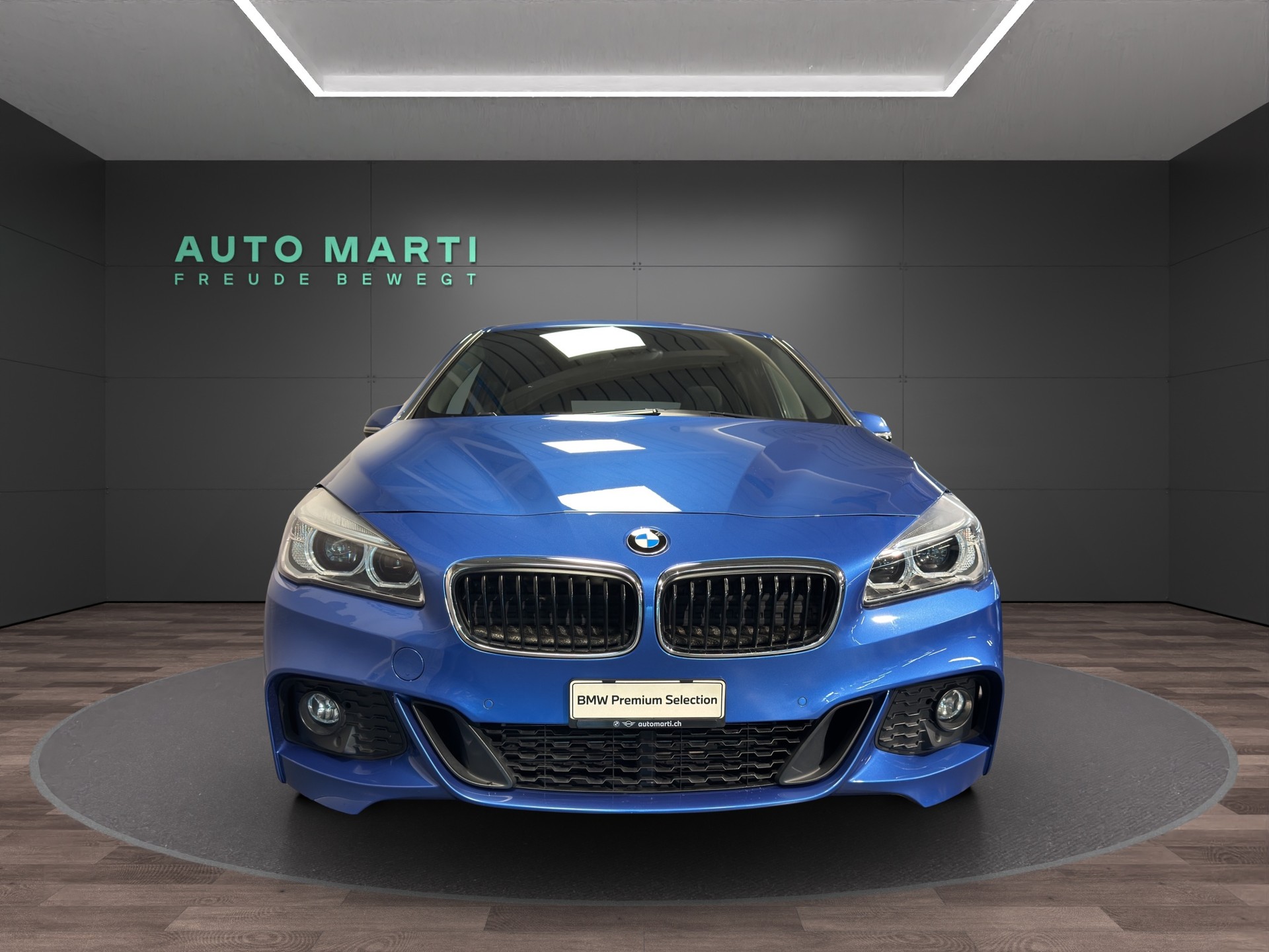 BMW 220i Gran Tourer F46-image-4