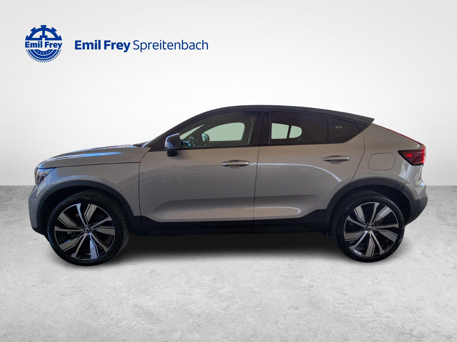 VOLVO C40 P8 Twin Recharge AWD-image-2
