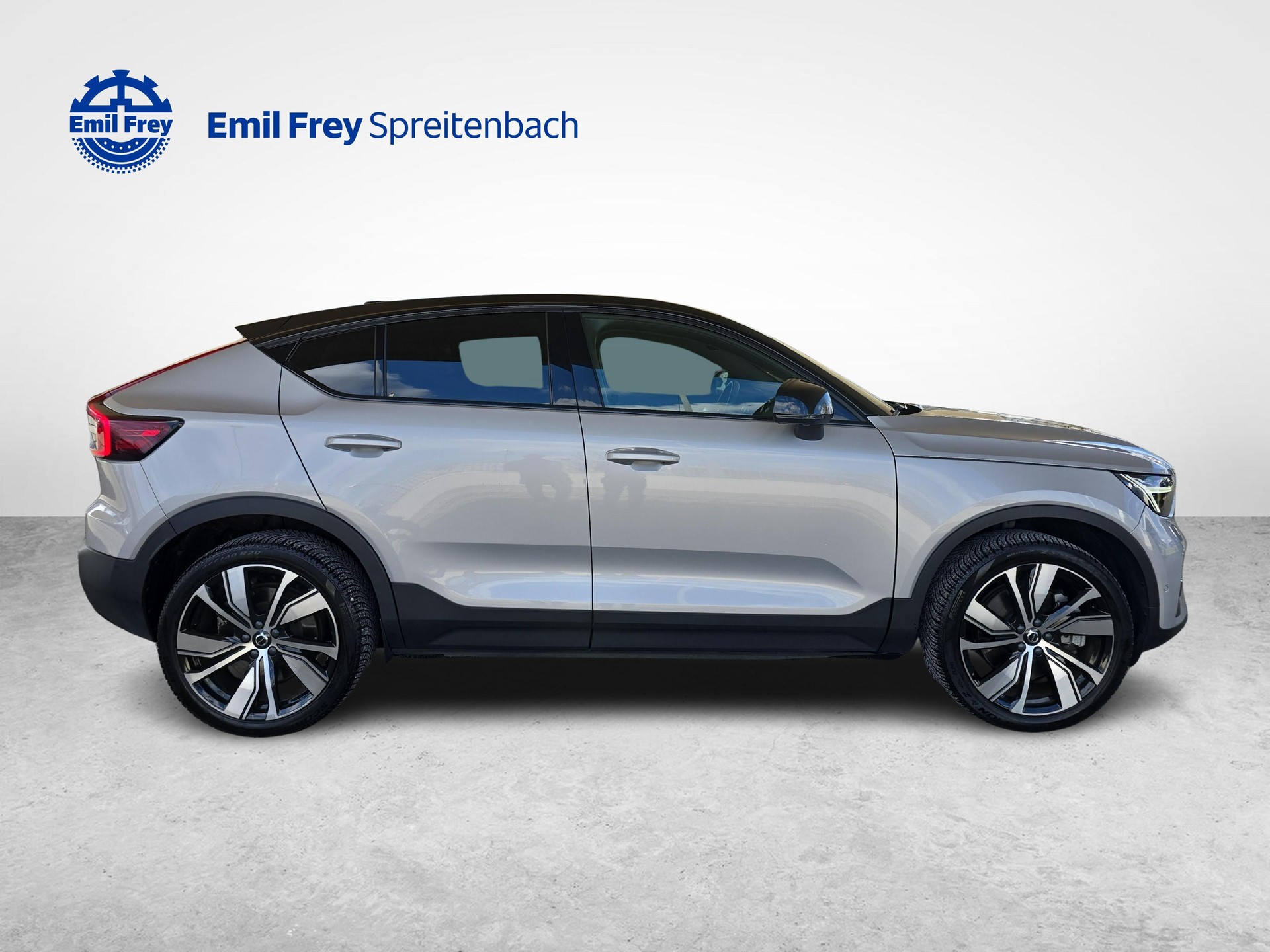VOLVO C40 P8 Twin Recharge AWD-image-6