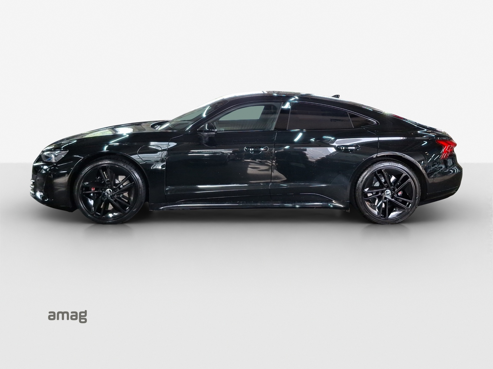 AUDI e-tron GT quattro-image-1