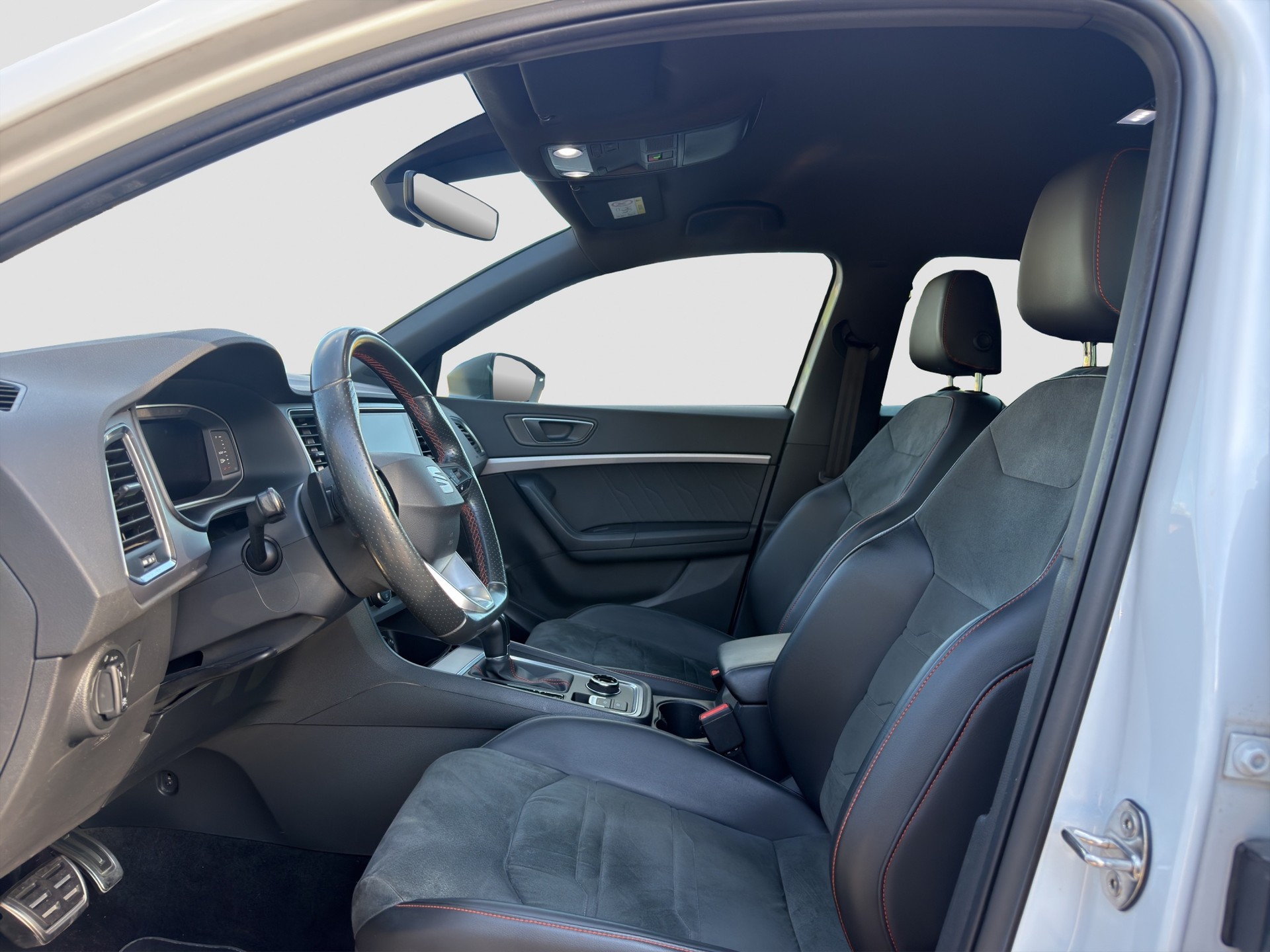 SEAT Ateca 2.0 TDI CR Hola FR DSG 4Drive-image-13
