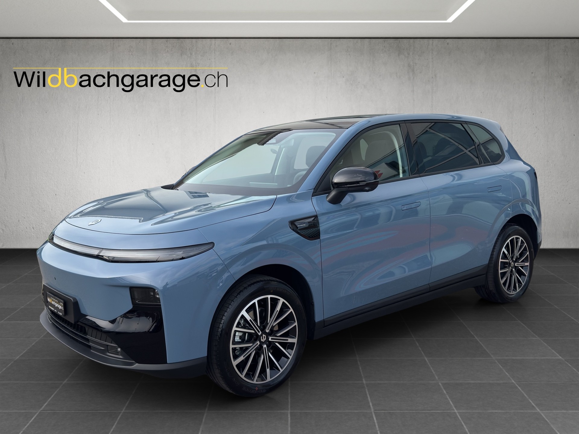 LEAPMOTOR B10 EV-image-0