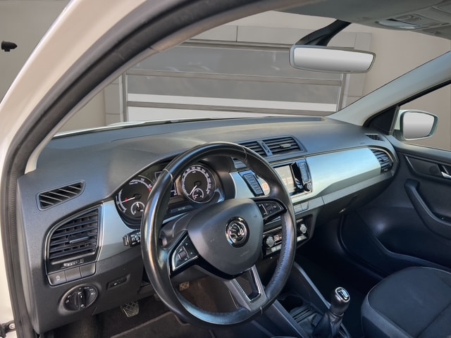 SKODA Fabia 1.0 MPI Ambition-image-4