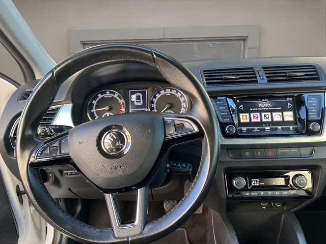 SKODA Fabia 1.0 MPI Ambition-image-5
