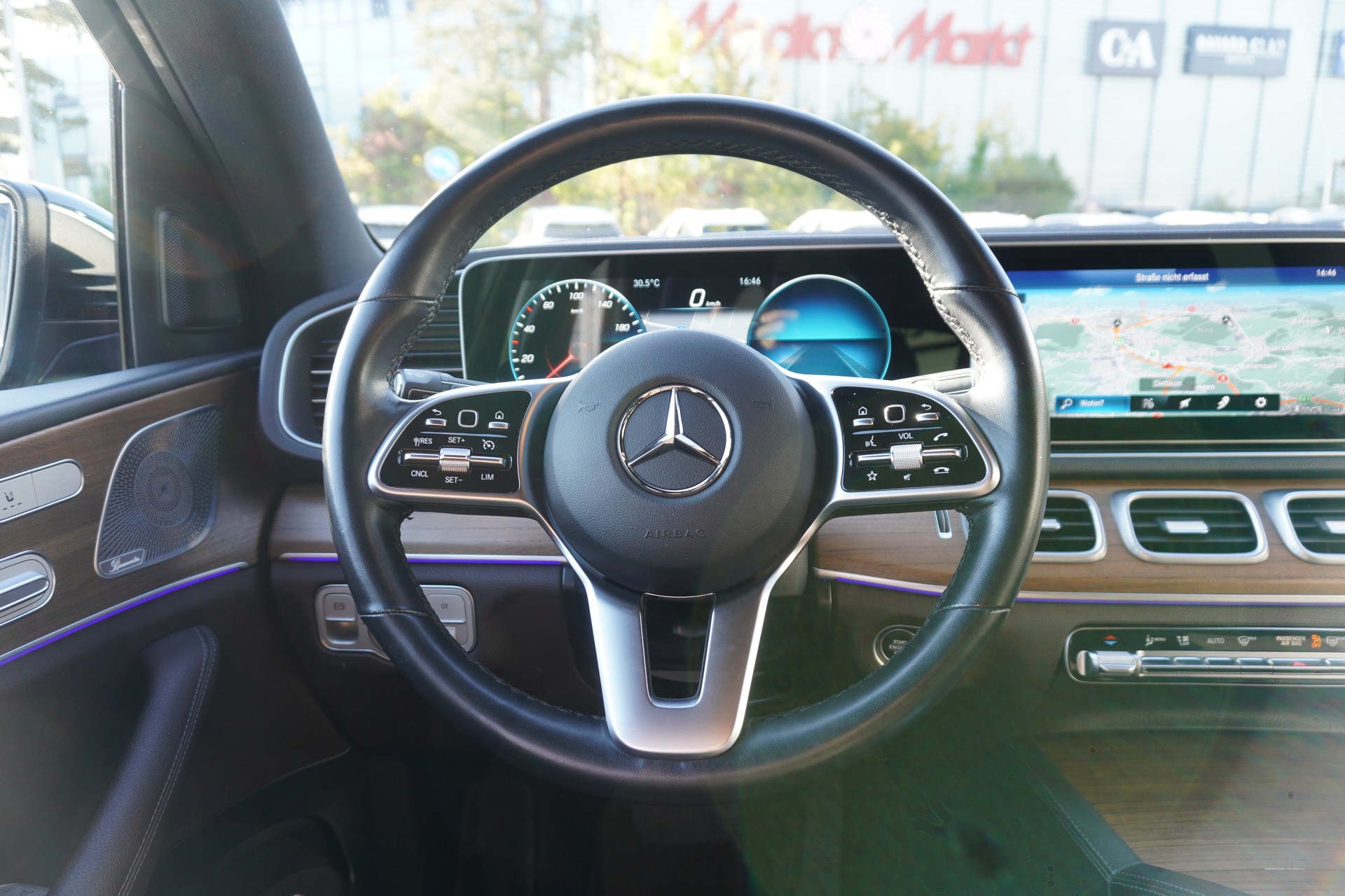 MERCEDES-BENZ GLE 300 d 4Matic 9G-Tronic-image-15