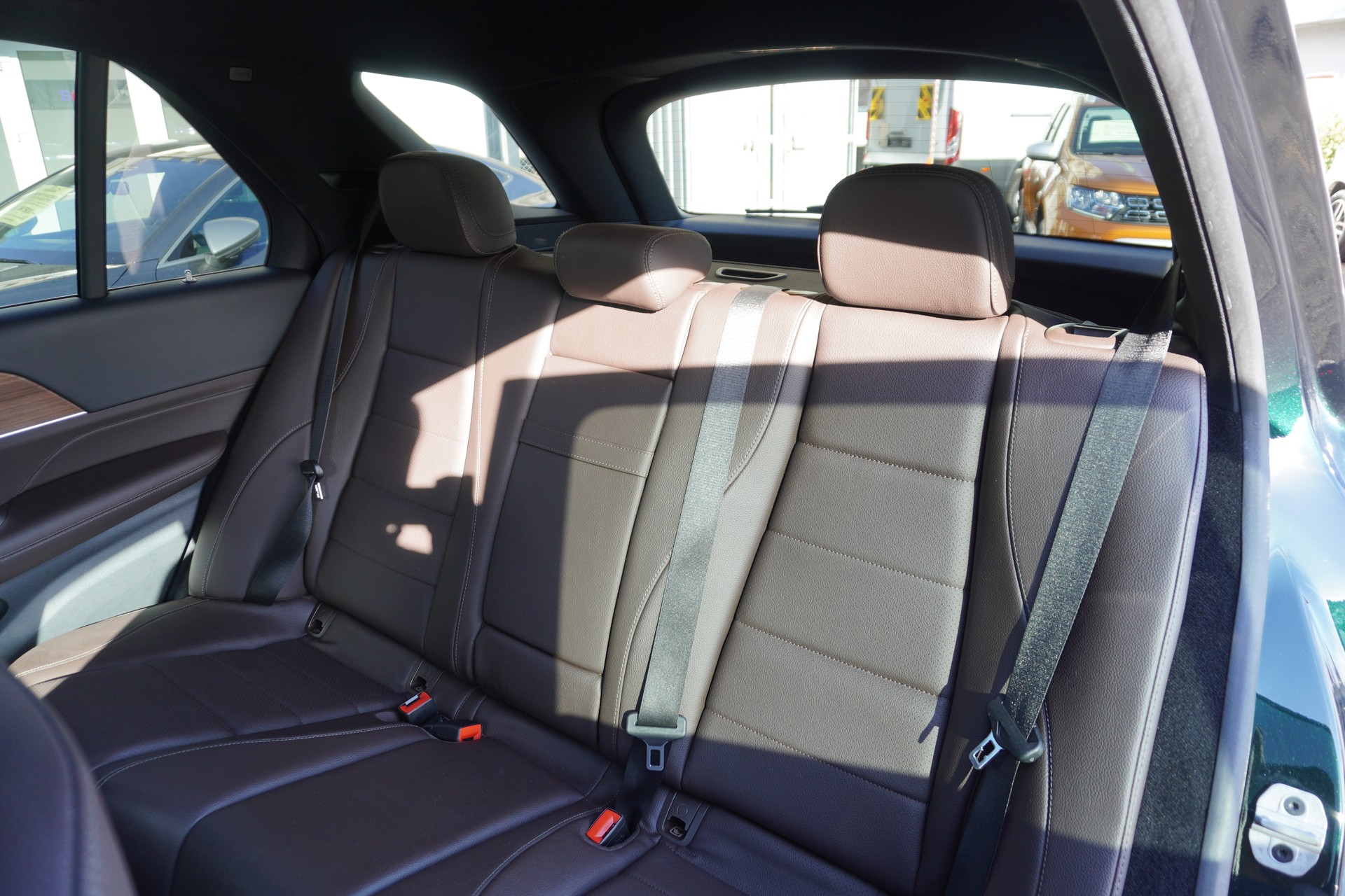 MERCEDES-BENZ GLE 300 d 4Matic 9G-Tronic-image-13