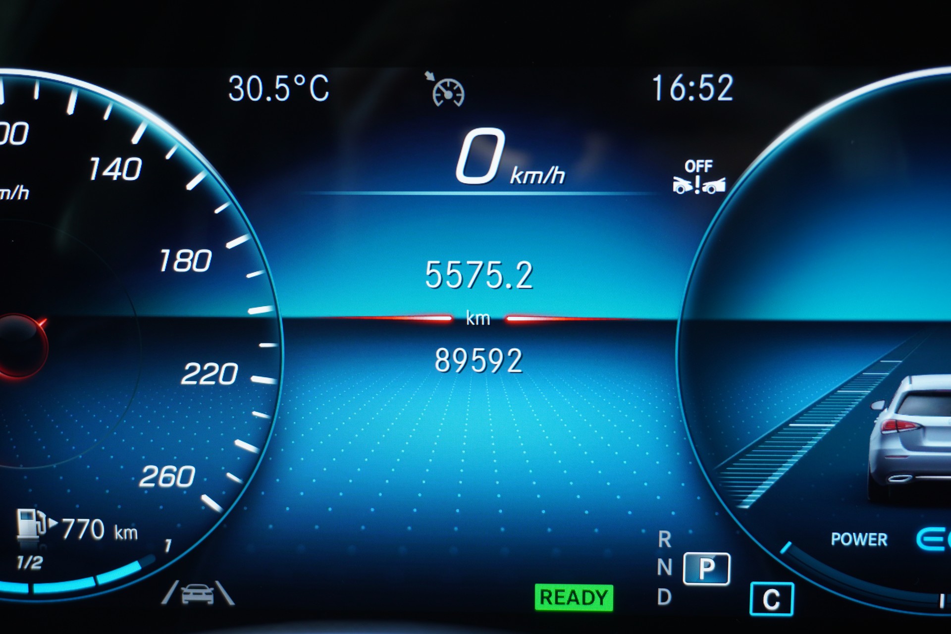 MERCEDES-BENZ GLE 300 d 4Matic 9G-Tronic-image-32