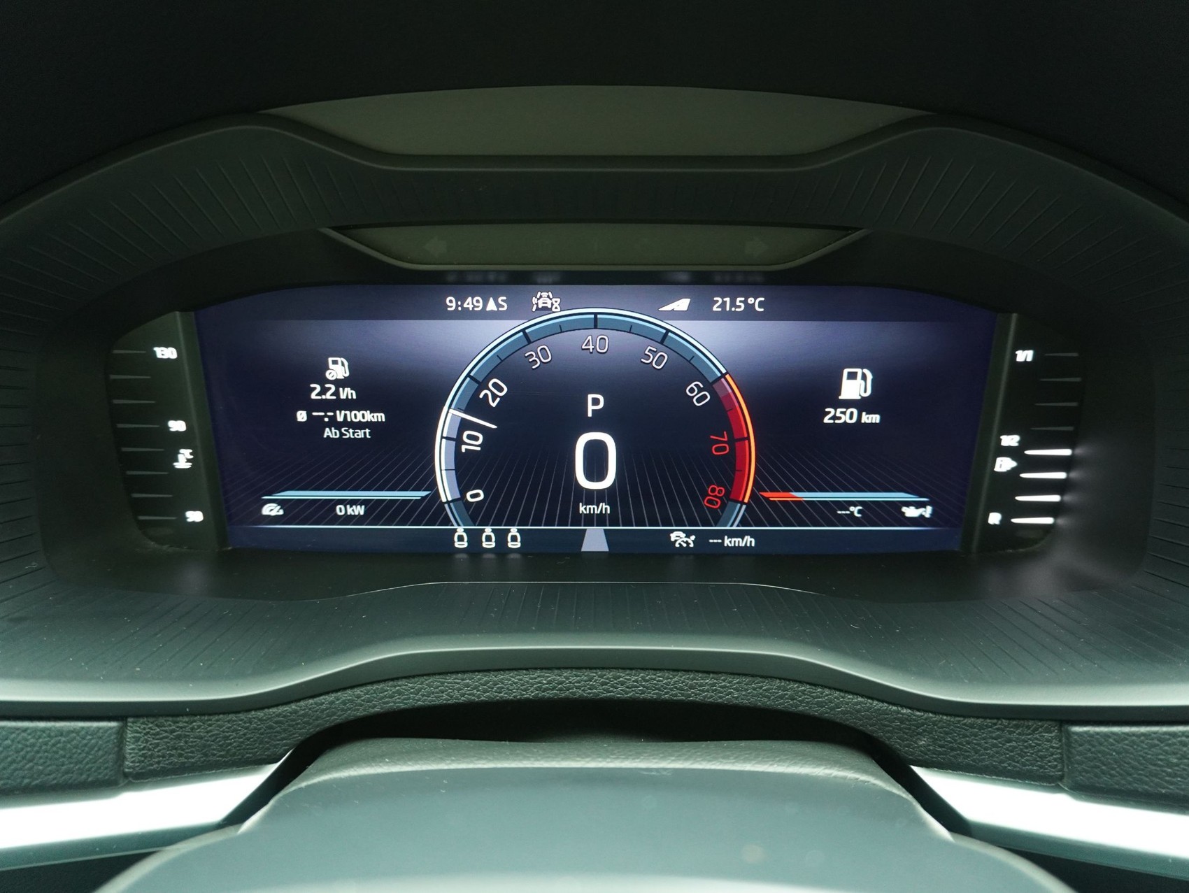 SKODA Karoq 1.5 TSI DSG Style-image-15