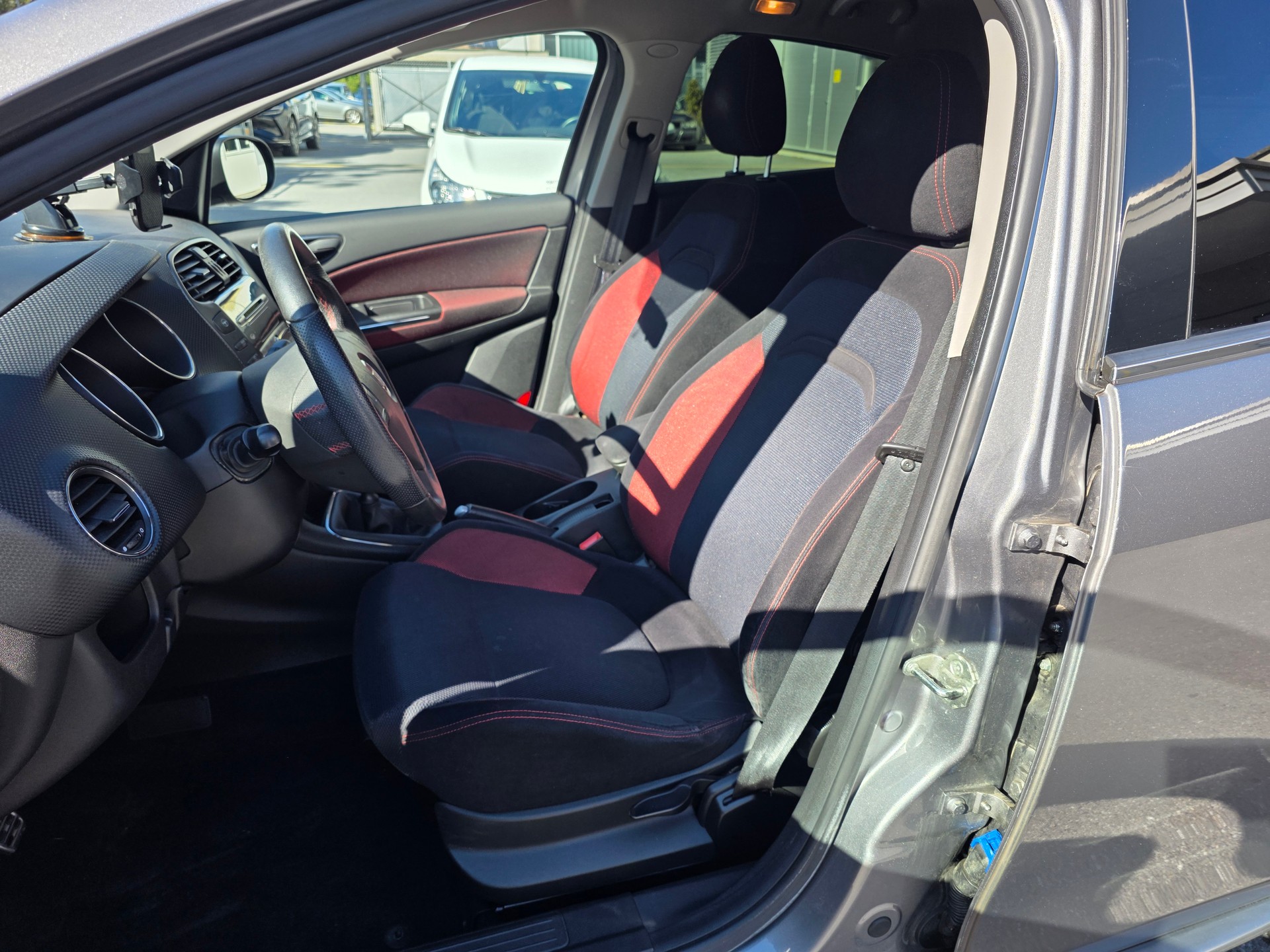 FIAT Bravo 1.4 16V Turbo Sport / Fisch ab MFK-image-9
