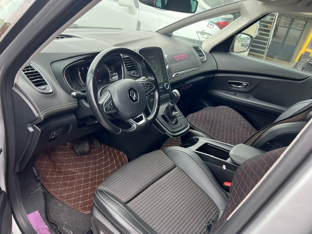RENAULT Grand Scénic 1.3 16V Turbo Initiale Paris EDC-image-1