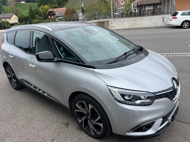 RENAULT Grand Scénic 1.3 16V Turbo Initiale Paris EDC-image-3