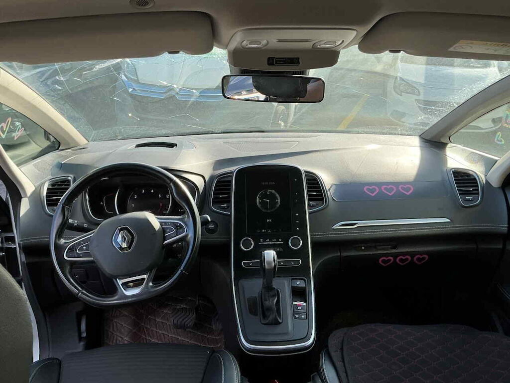 RENAULT Grand Scénic 1.3 16V Turbo Initiale Paris EDC-image-2