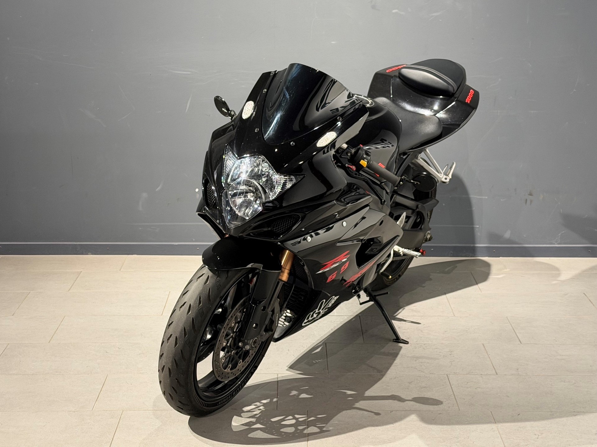 SUZUKI GSX-R 1000 K5/K6-showroom-element-2