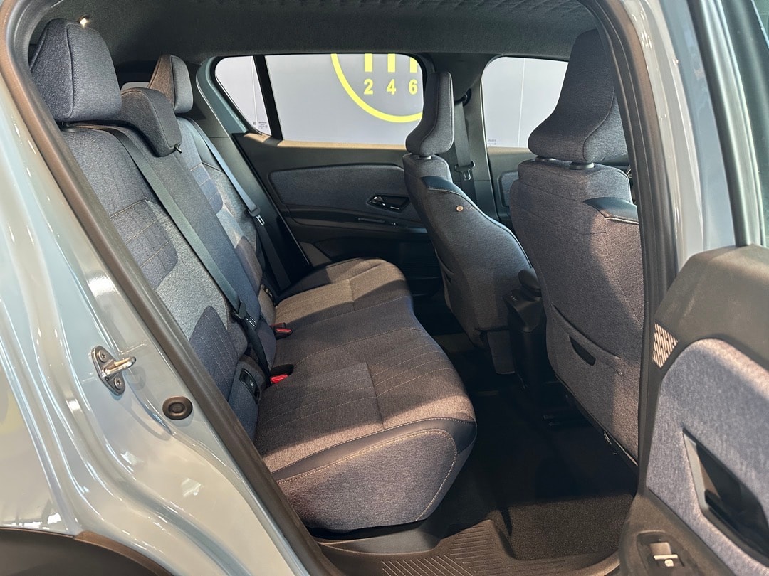 RENAULT R4 E-Tech Comfort Range 52 kWh Techno-image-17