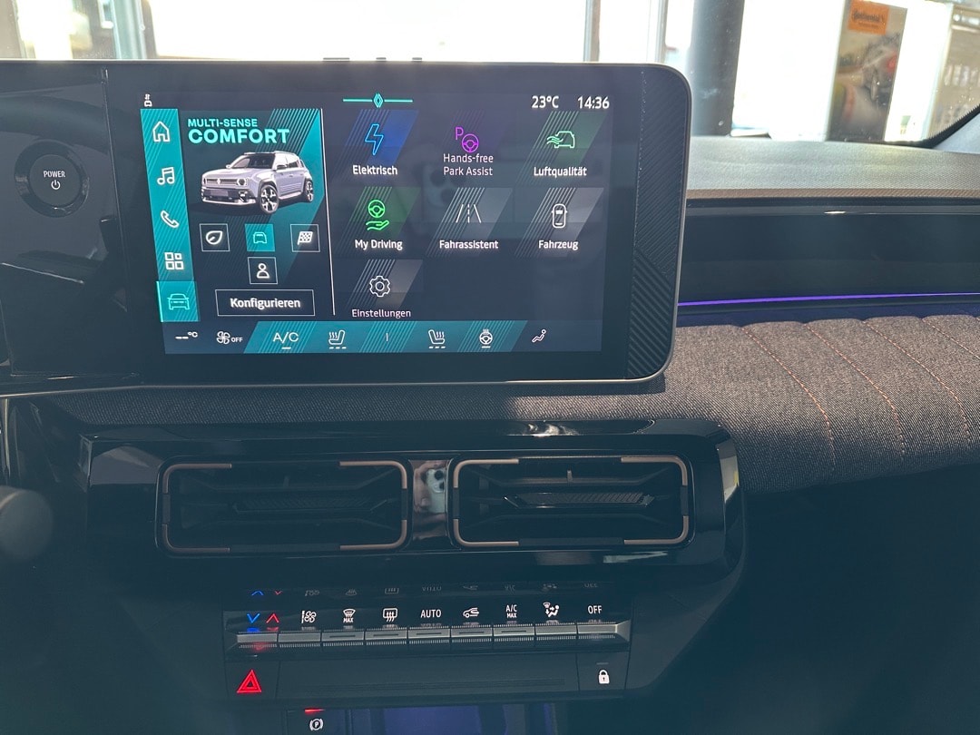 RENAULT R4 E-Tech Comfort Range 52 kWh Techno-image-15