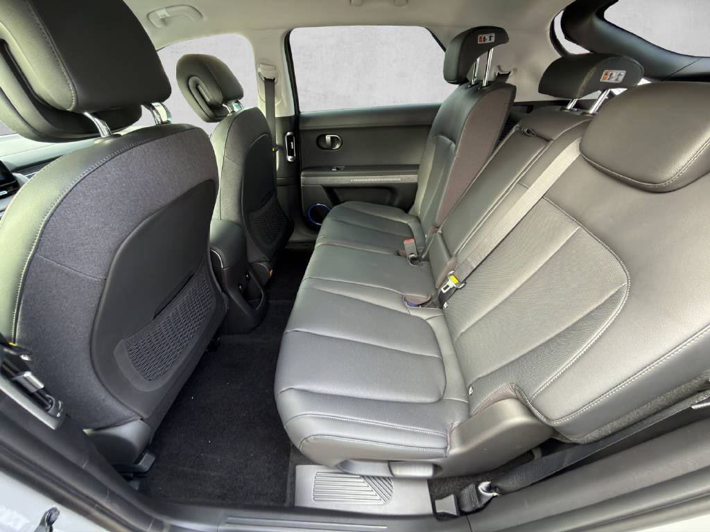 HYUNDAI Ioniq 5 84 kWh Amplia-image-6