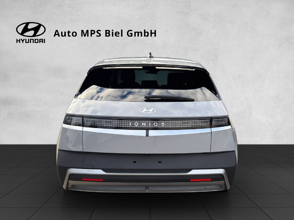 HYUNDAI Ioniq 5 84 kWh Amplia-image-4
