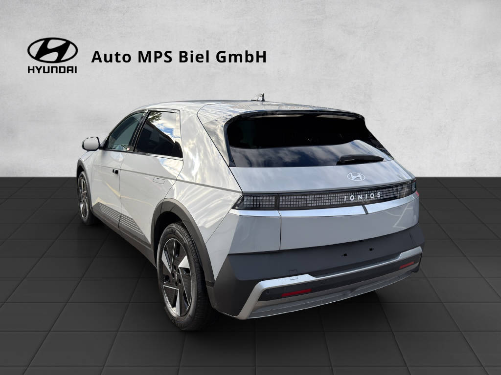 HYUNDAI Ioniq 5 84 kWh Amplia-image-3