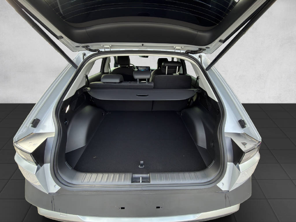 HYUNDAI Ioniq 5 84 kWh Amplia-image-5