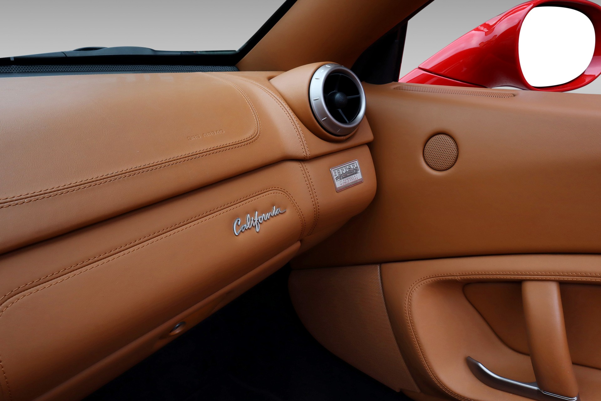 FERRARI California 4.3 V8-image-12