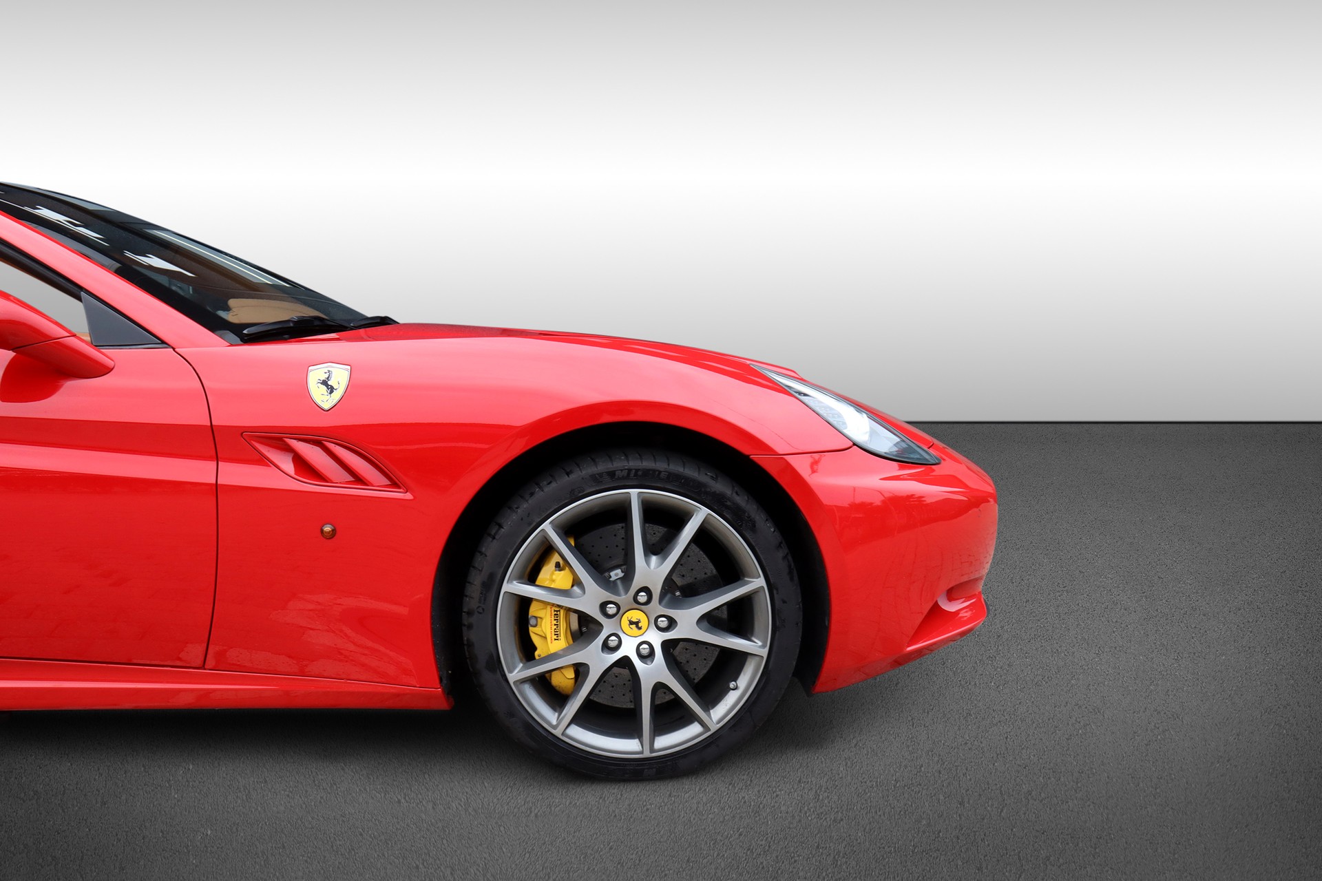 FERRARI California 4.3 V8-image-9