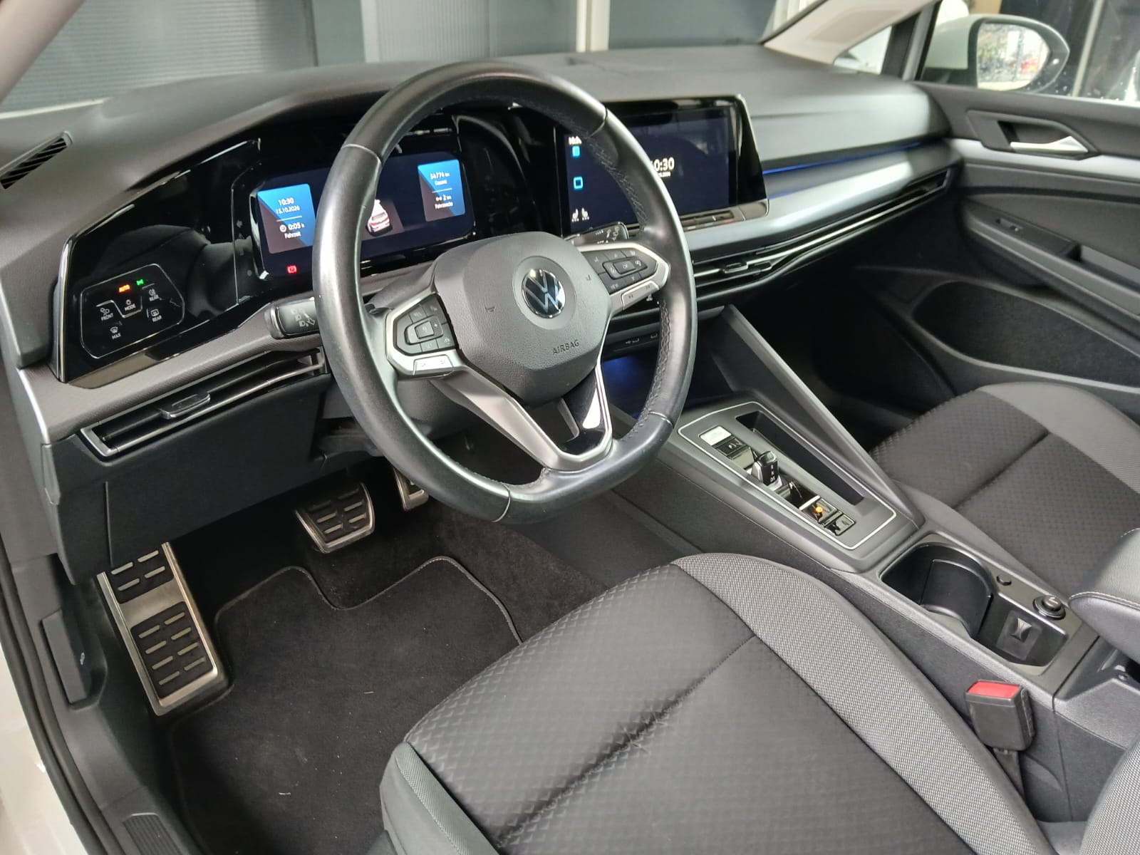 VW Golf VIII 2.0 TDI Style DSG-image-5