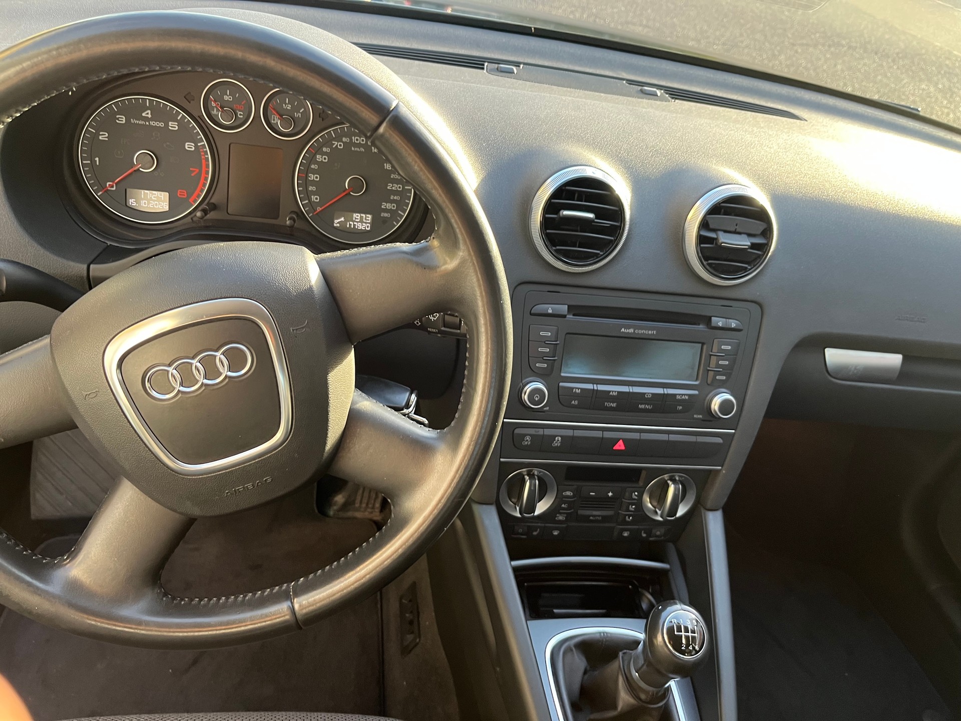 AUDI A3 Sportback 1.2 TFSI Ambiente-image-7