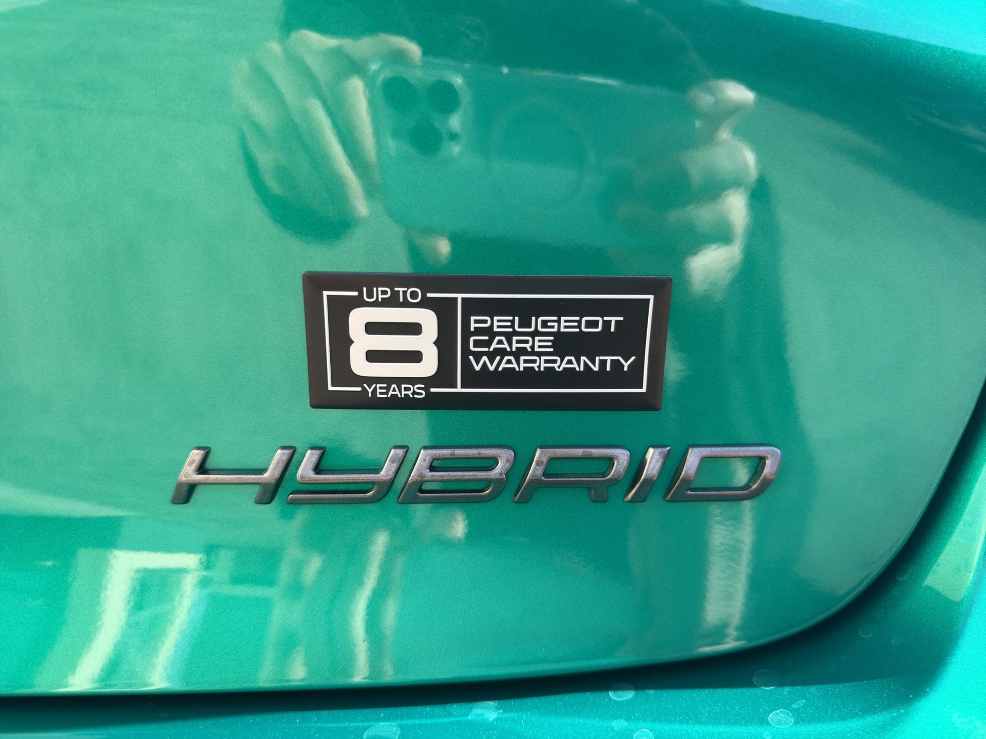 PEUGEOT 208 1.2 Hybrid Envy-image-22