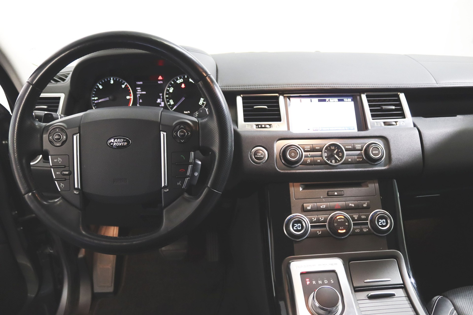 LAND ROVER 3.0 SDV6 HSE-image-4