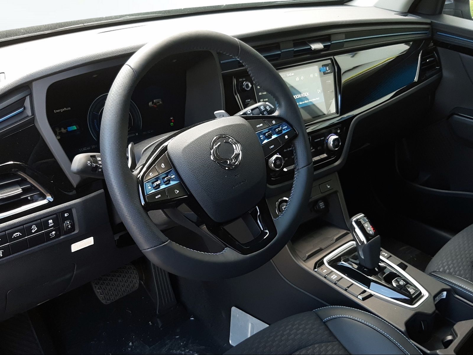 KGM-SsangYong Korando eMotion Platinum-image-9