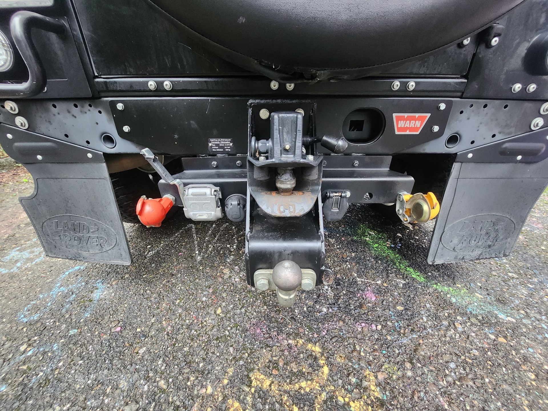 LAND ROVER Defender 90 2.2 TD4 Station Wagon-image-4