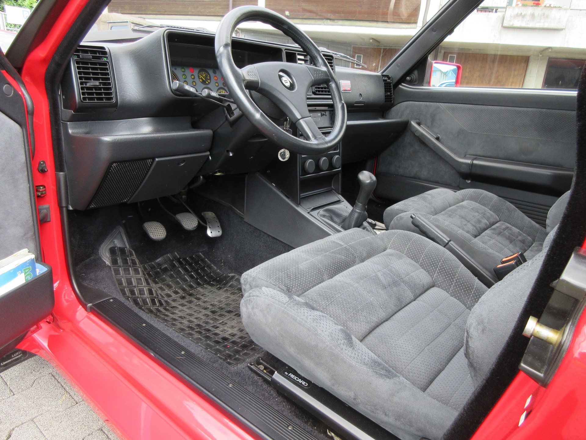 LANCIA Delta HF Integrale Evo 8V (Limousine)-image-9