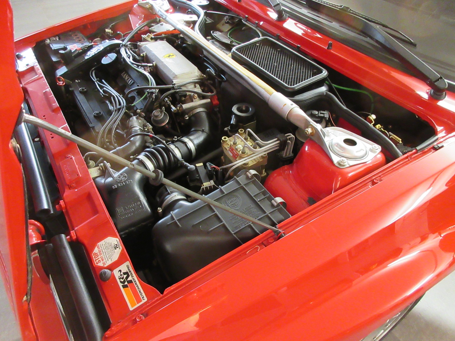 LANCIA Delta HF Integrale Evo 8V (Limousine)-image-14