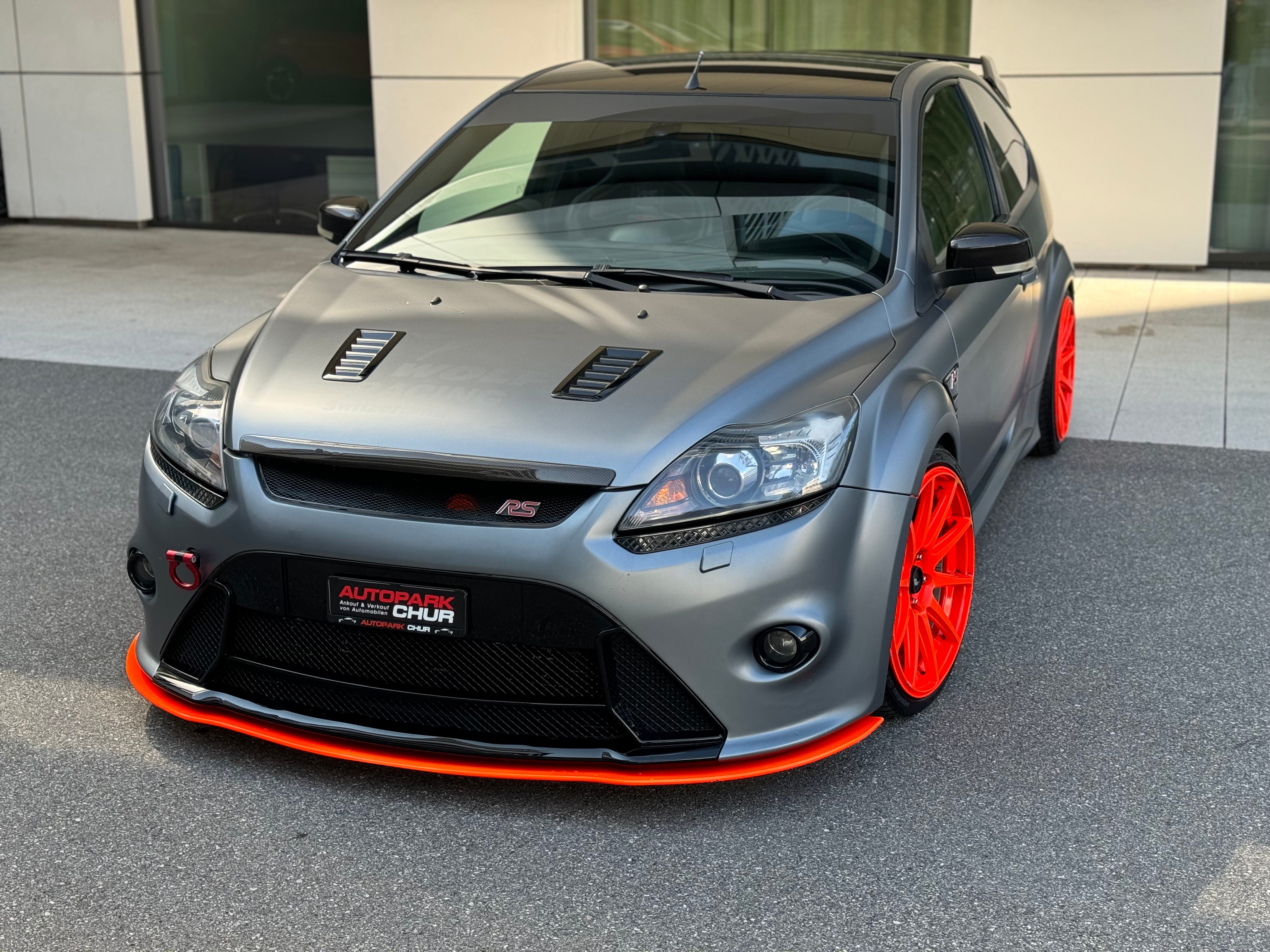 Car photo