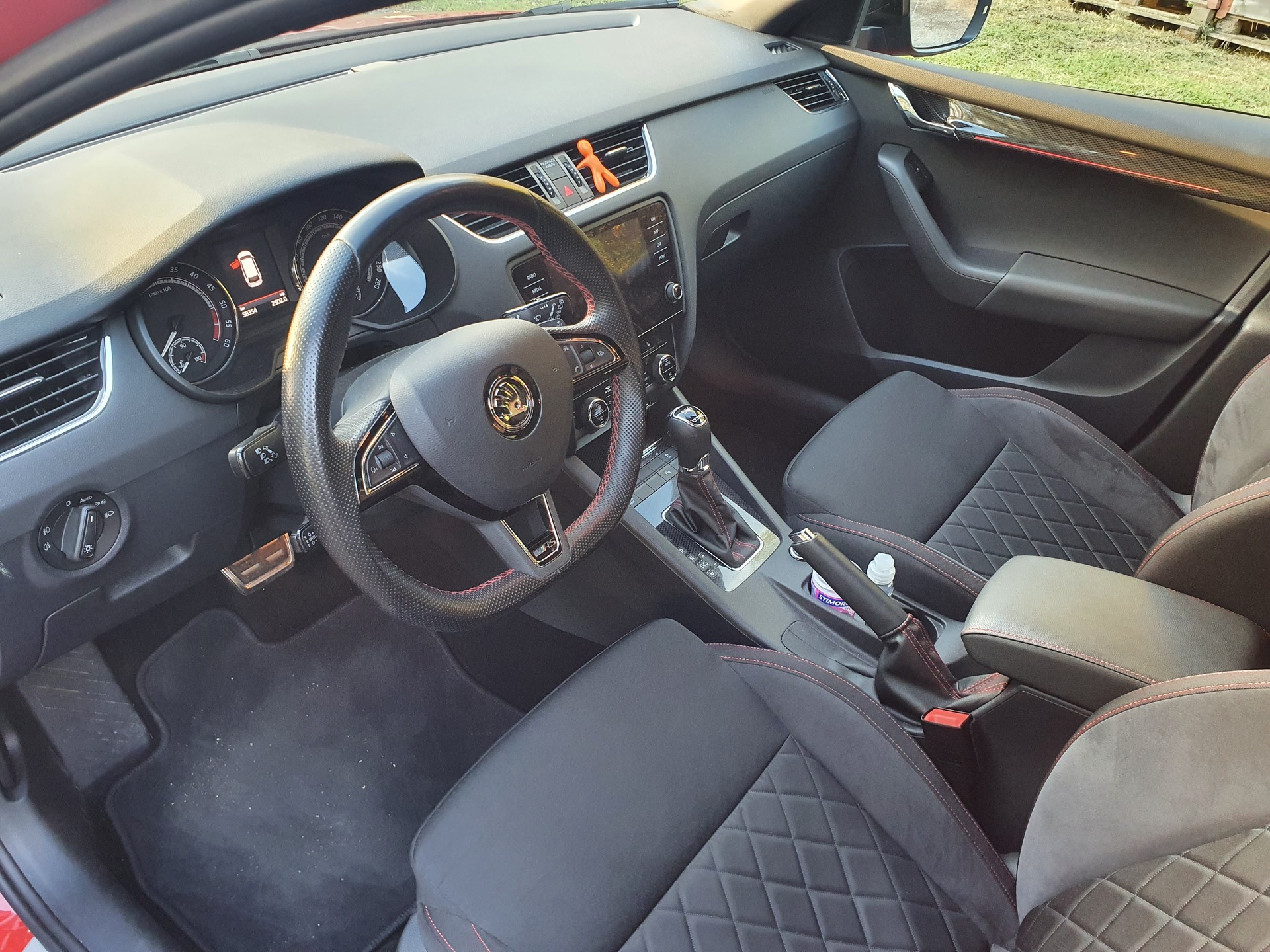 SKODA Octavia 2.0 TDI RS 4x4 DSG-image-3