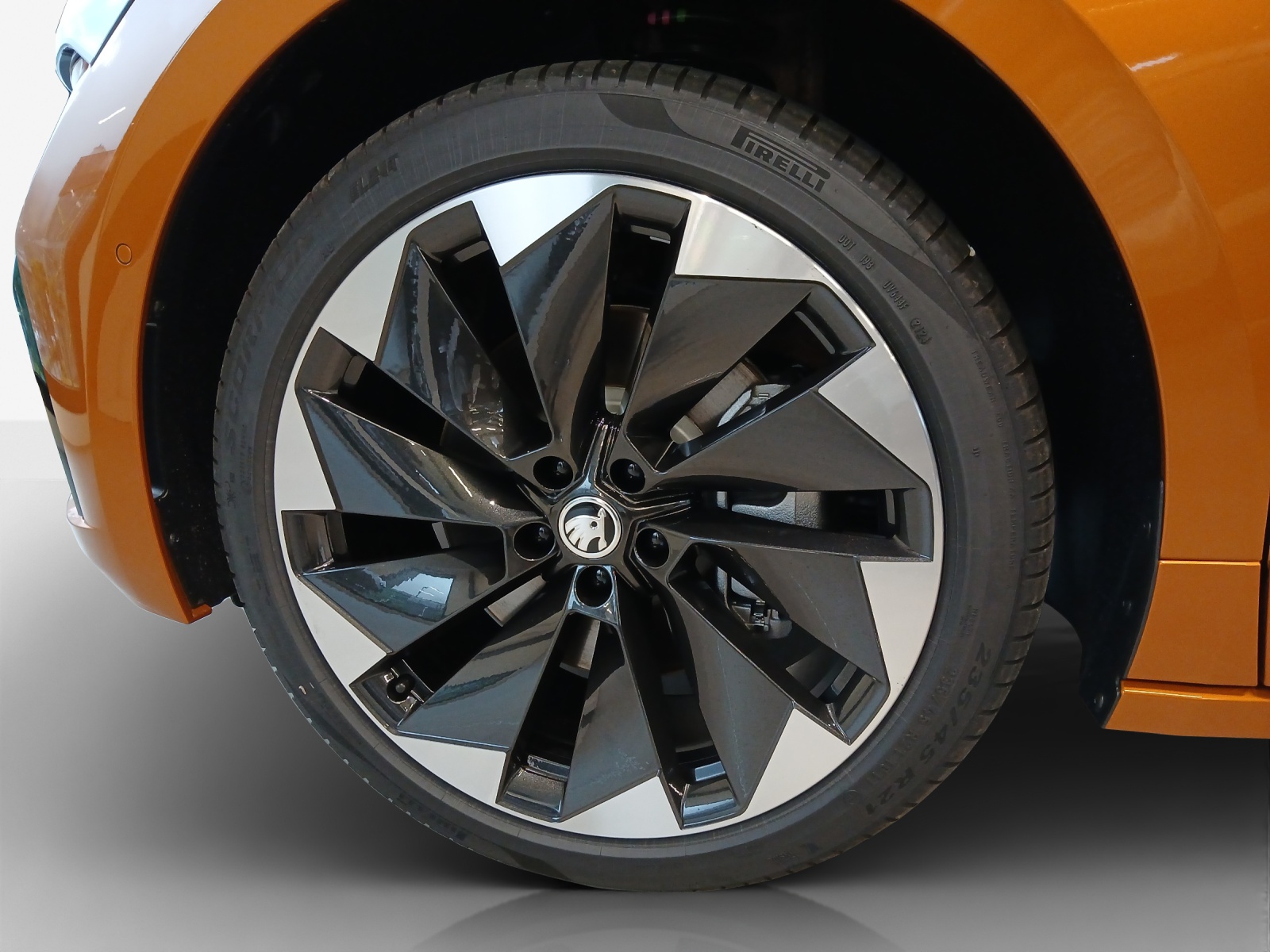 SKODA Enyaq 85x Sportline 4x4-image-13