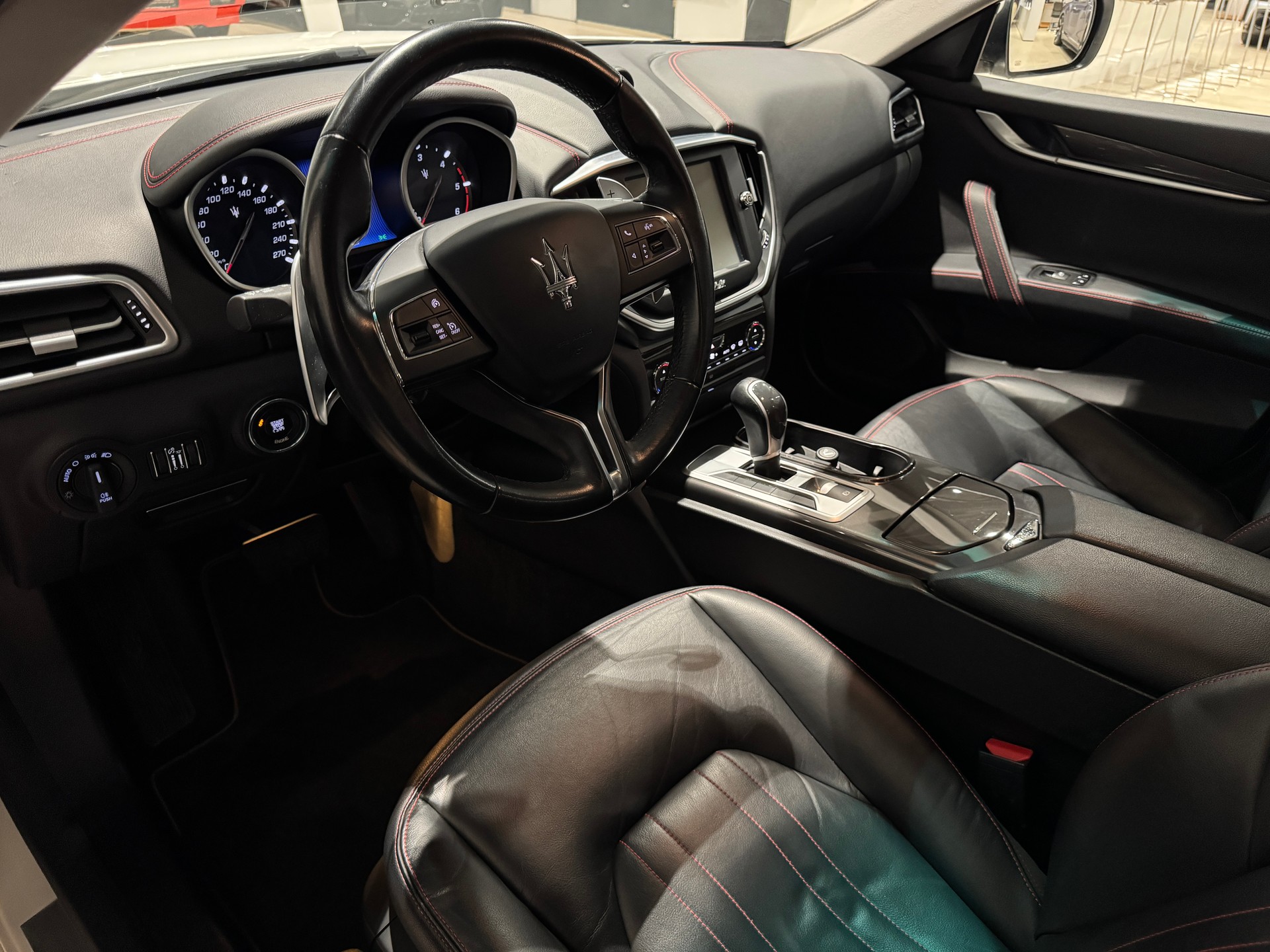 MASERATI Ghibli D 3.0 V6 Automatica-image-10