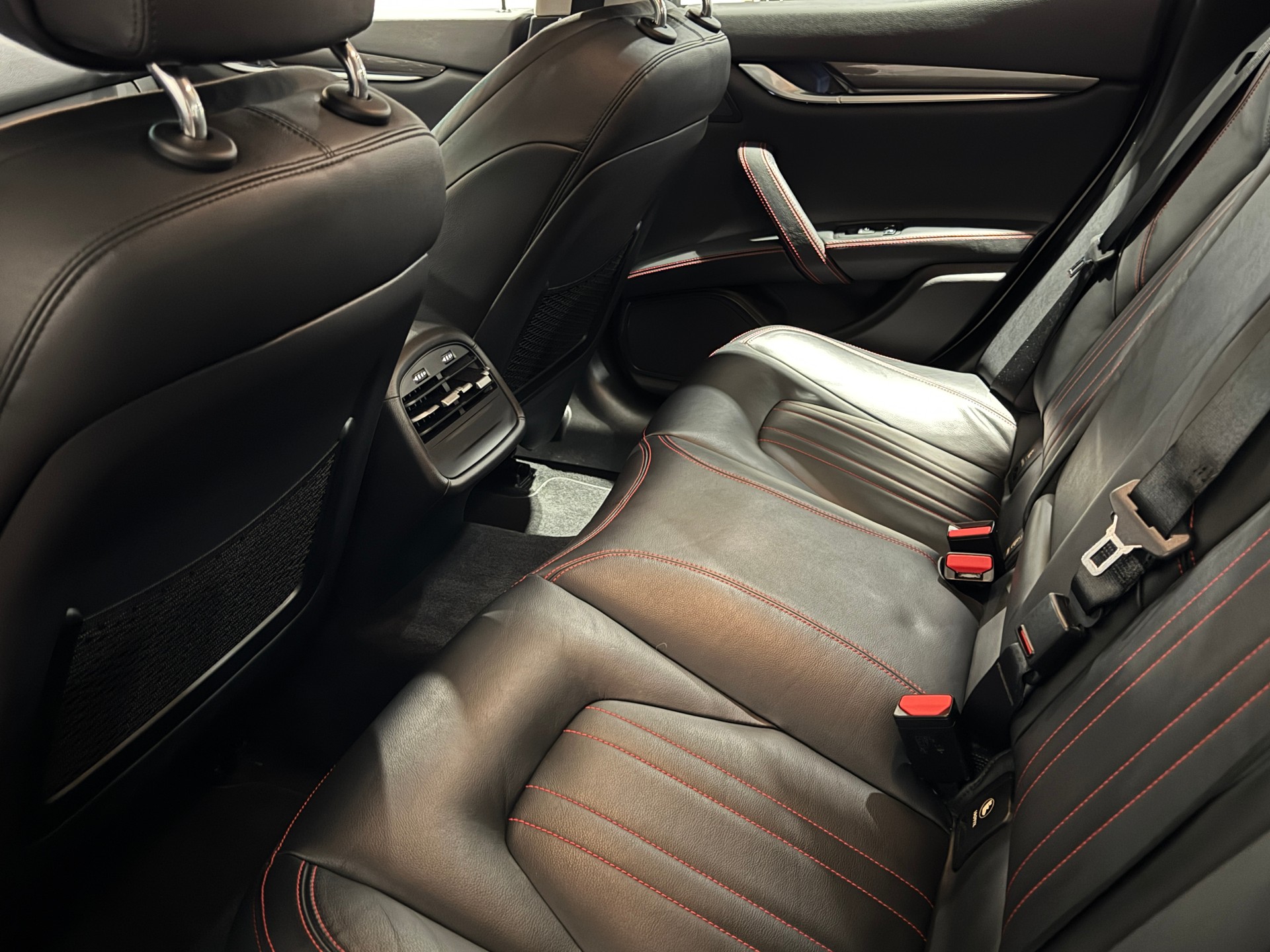 MASERATI Ghibli D 3.0 V6 Automatica-image-16