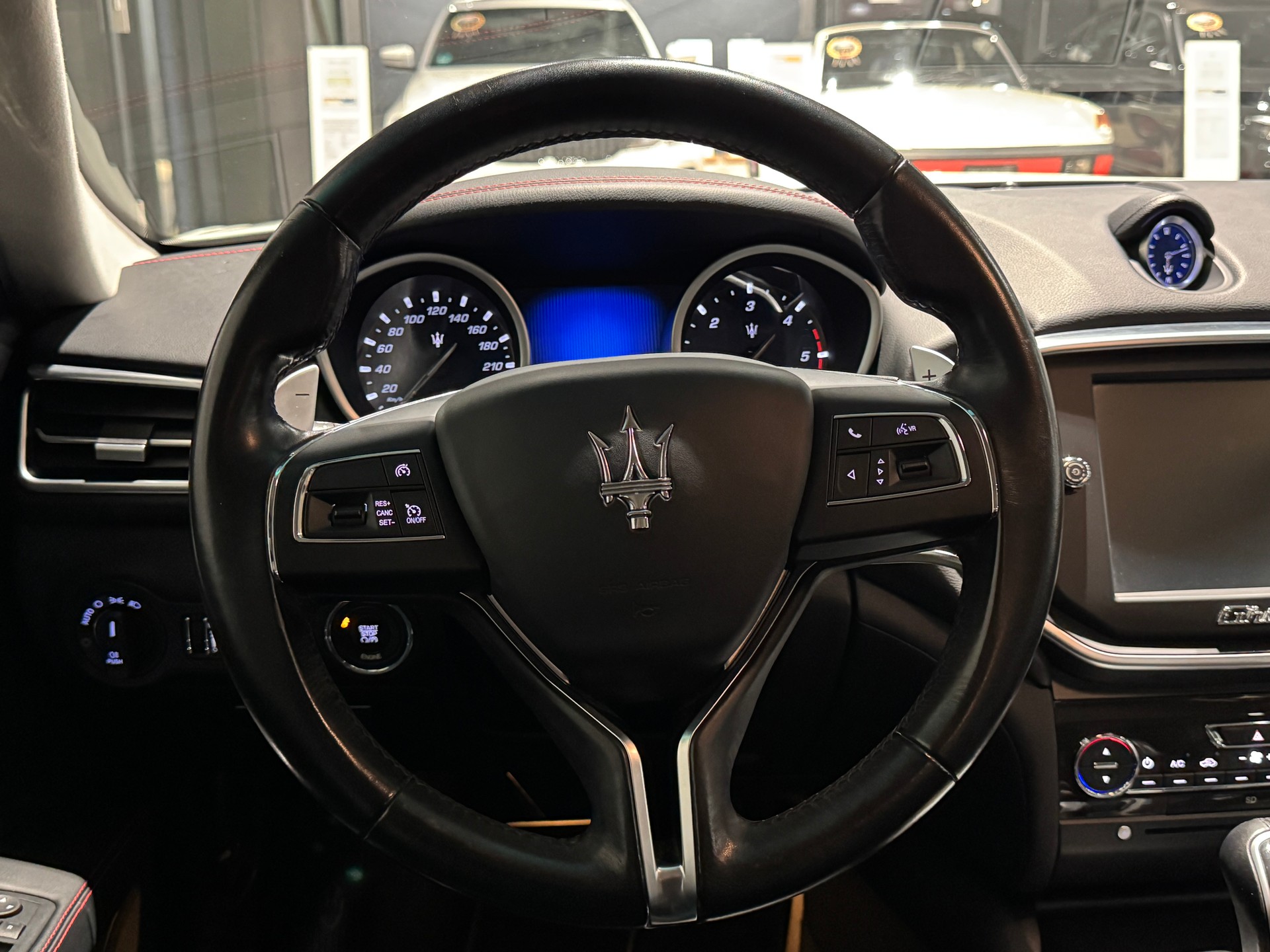 MASERATI Ghibli D 3.0 V6 Automatica-image-9