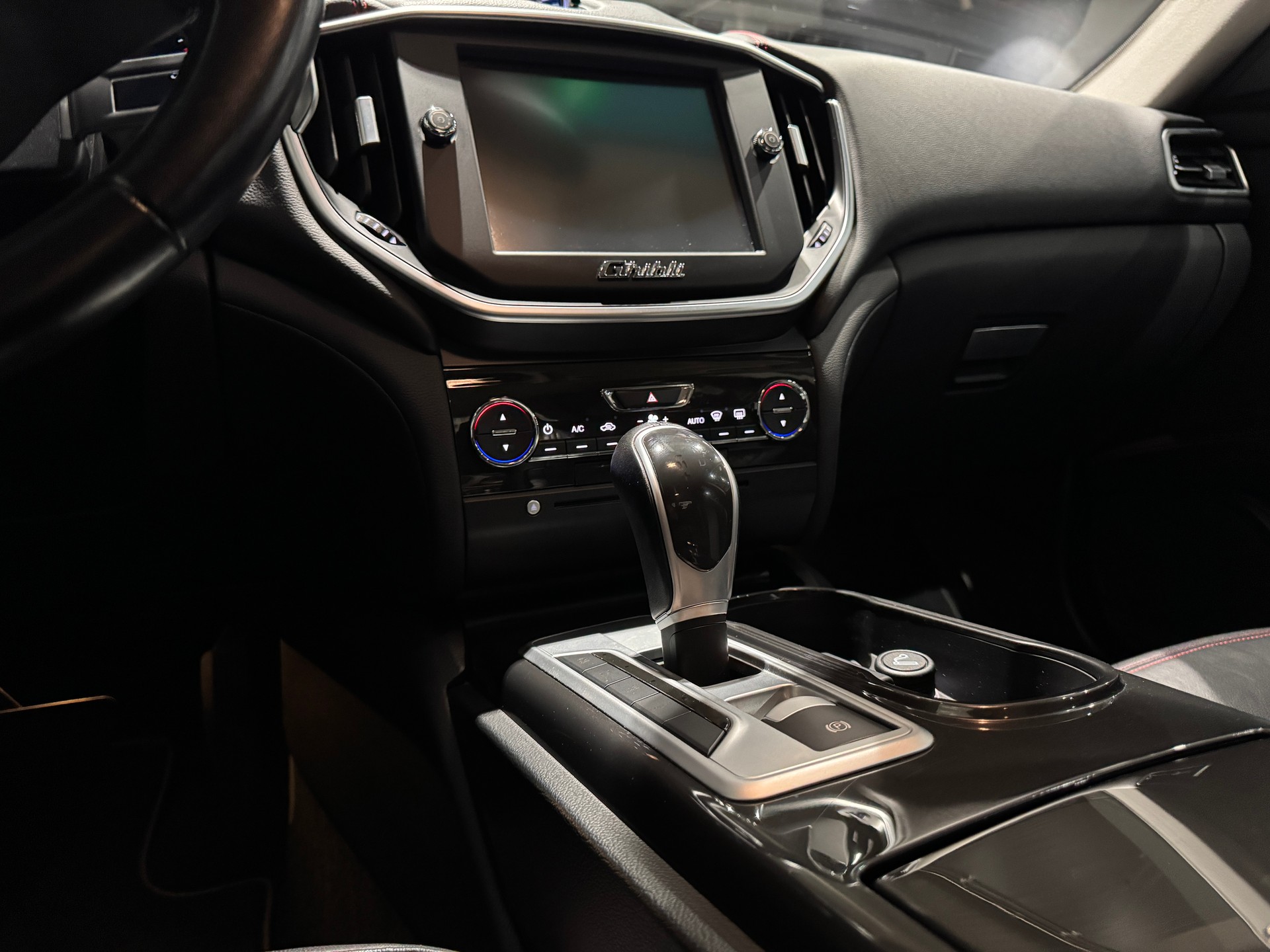 MASERATI Ghibli D 3.0 V6 Automatica-image-11