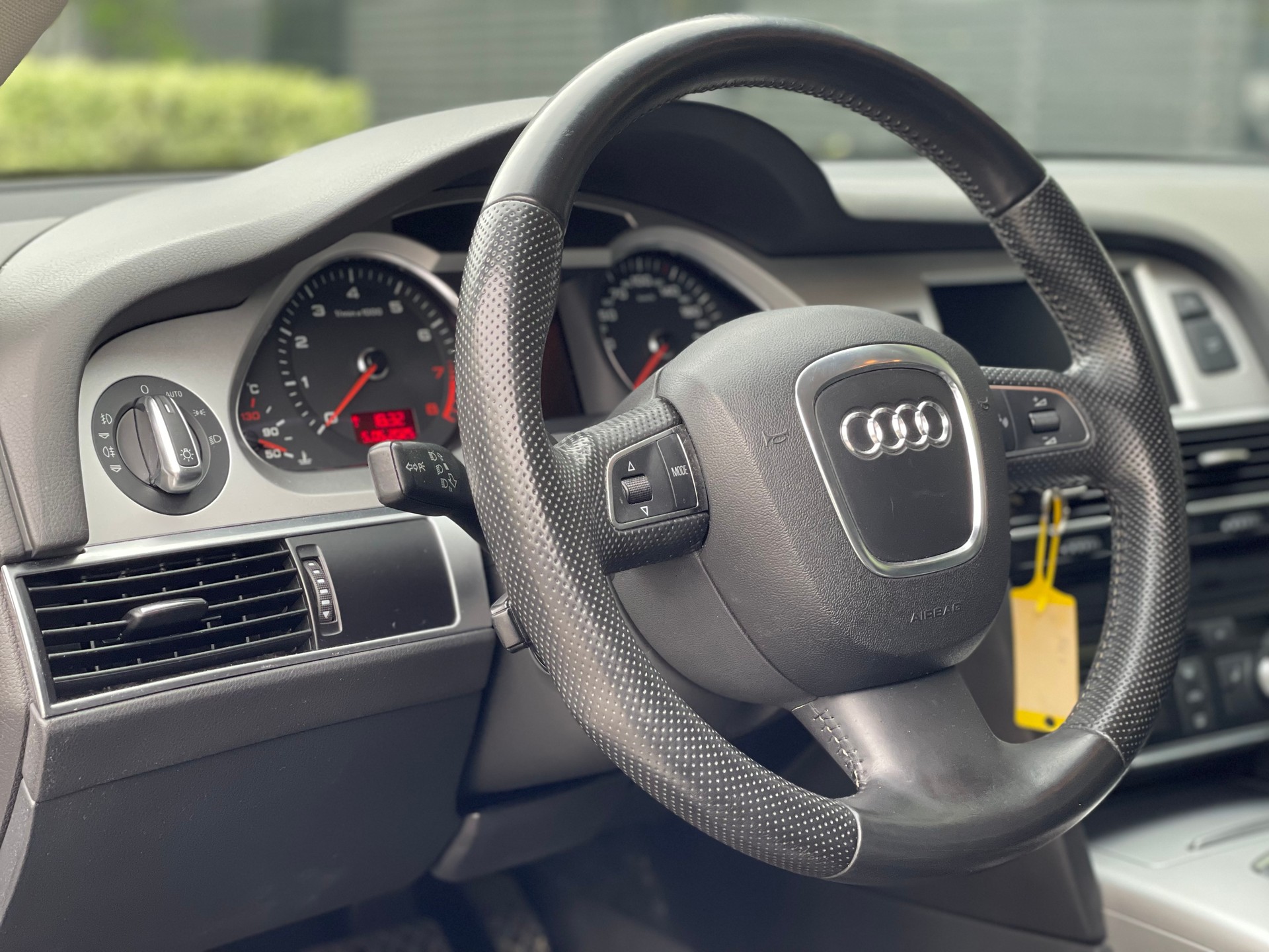 AUDI A6 Avant 2.8 V6 FSI multitronic-image-11
