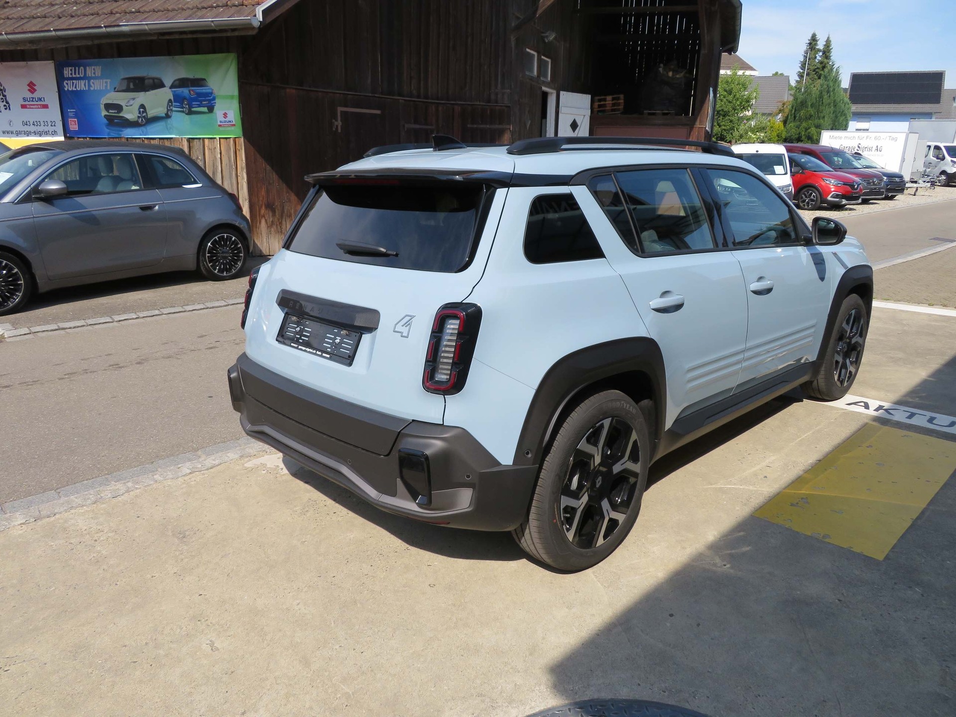 RENAULT 4 E-Tech Comfort Range techno-image-5