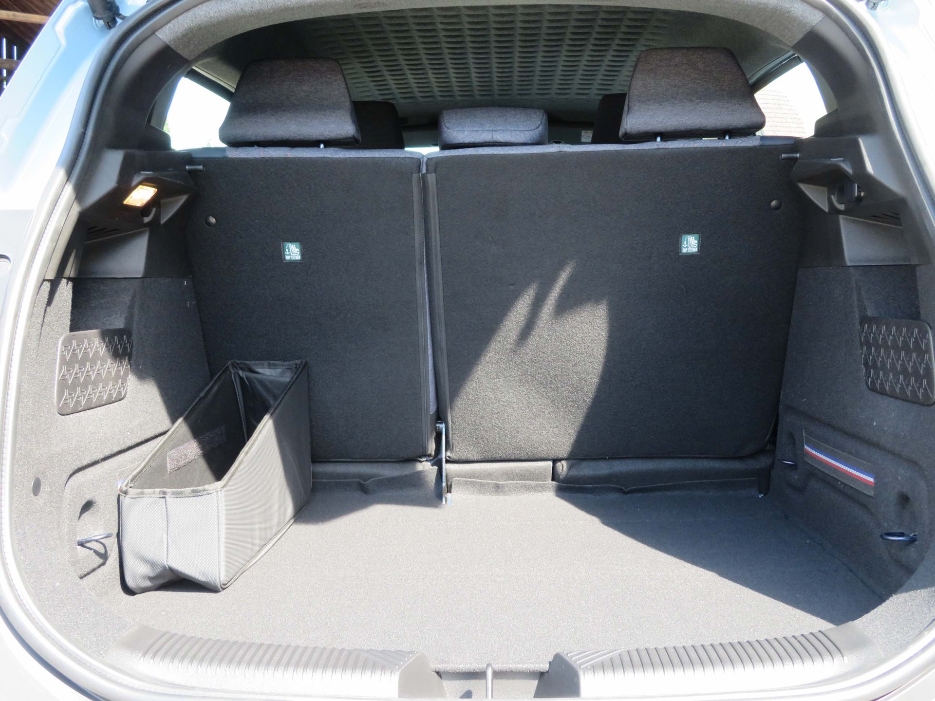 RENAULT 4 E-Tech Comfort Range techno-image-12