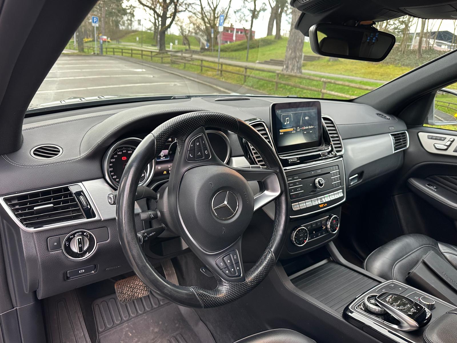 MERCEDES-BENZ GLE Coupé 350 d 4Matic 9G-Tronic-image-4