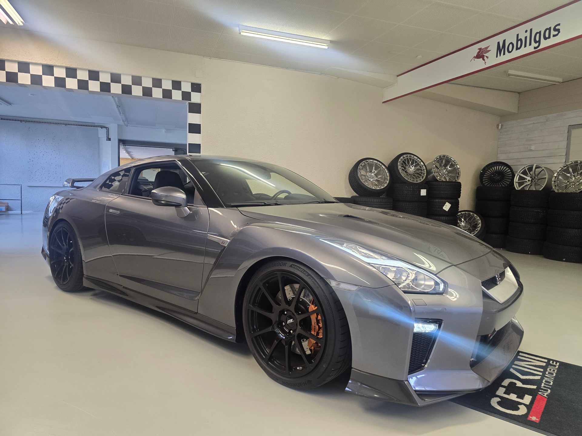 NISSAN GT-R 3.8 V6 Biturbo *Track Edition* Nismo *-image-1