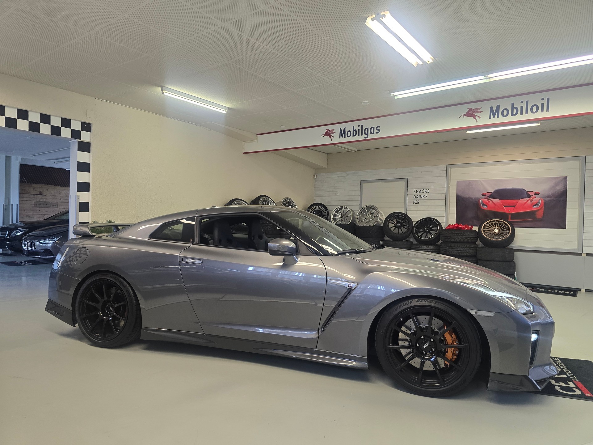 NISSAN GT-R 3.8 V6 Biturbo *Track Edition* Nismo *-image-0