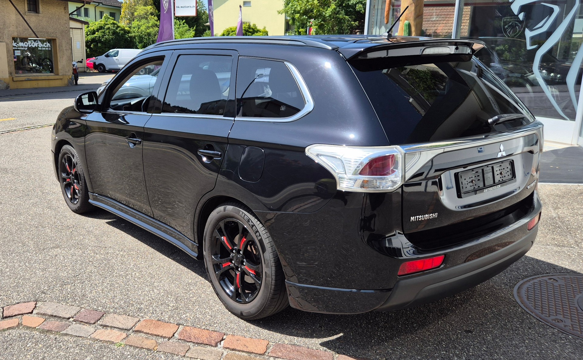 MITSUBISHI Outlander 2.2DID Intense AHK bis 2.0t-image-1